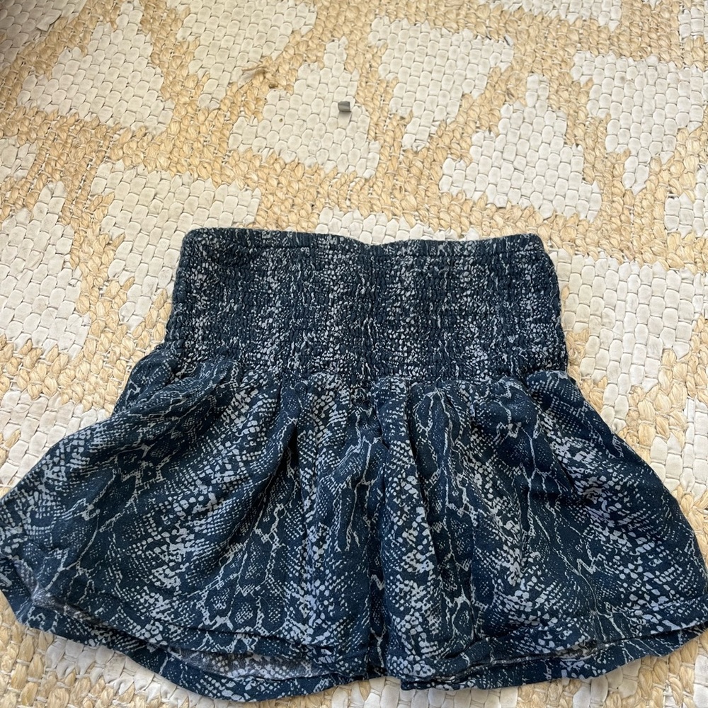 Super cute snake print skirt